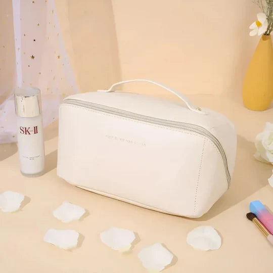 Yara - Modern Waterproof Makeup Bag