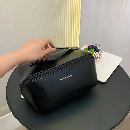 Yara - Modern Waterproof Makeup Bag
