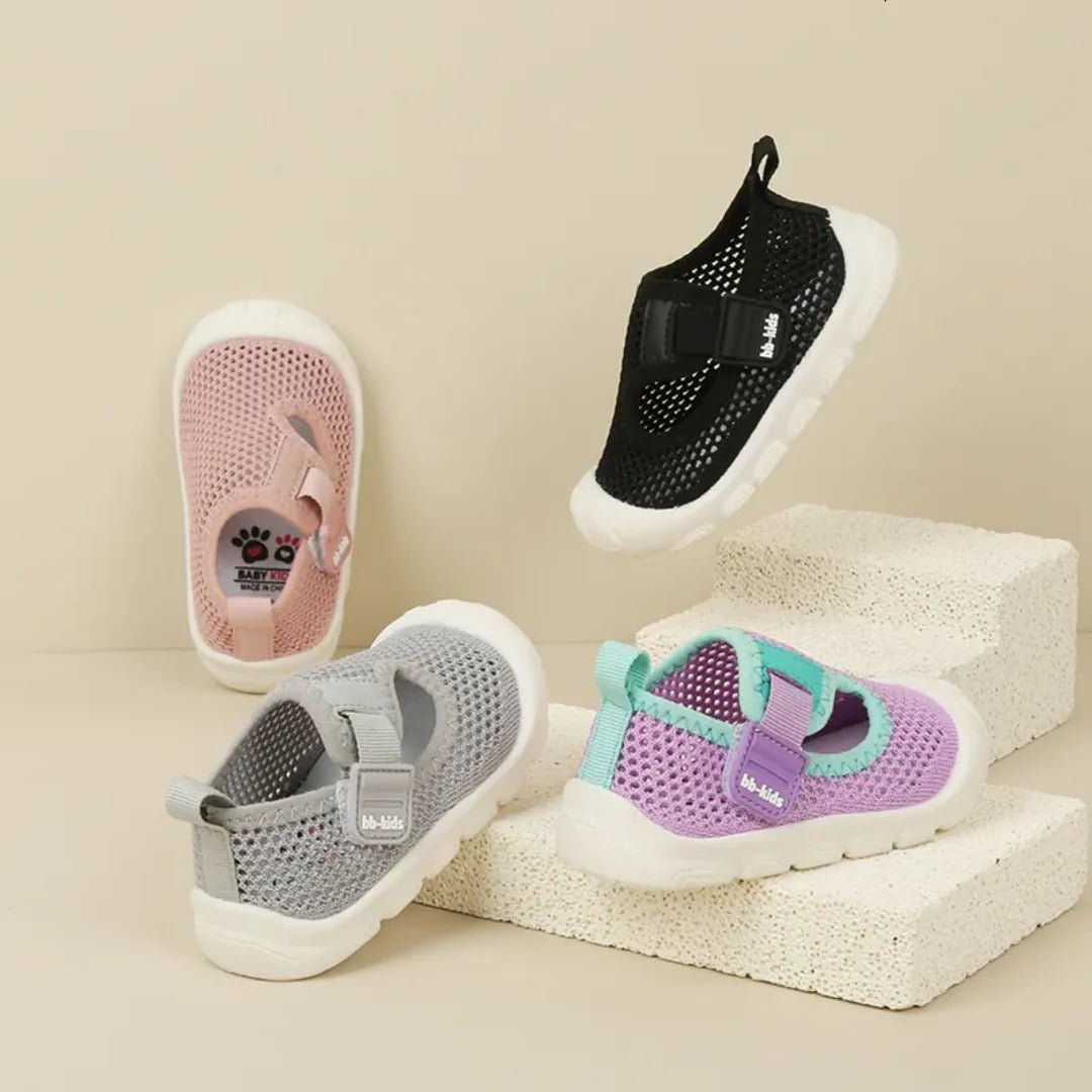 Anti-slip toddler shoes detail