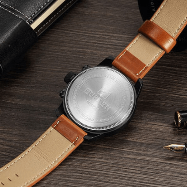 Montre chronographe multifonction avec date