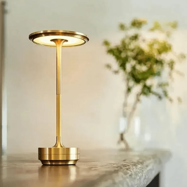 Wireless Table Lamp