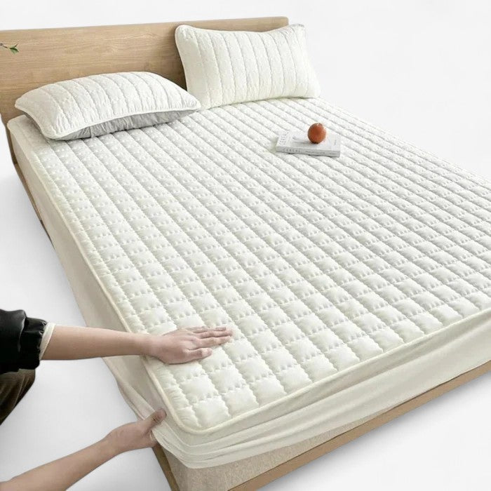 CozyRest – Mattress Cover with Quilted Pattern