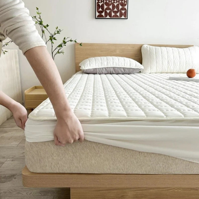 CozyRest – Mattress Cover with Quilted Pattern