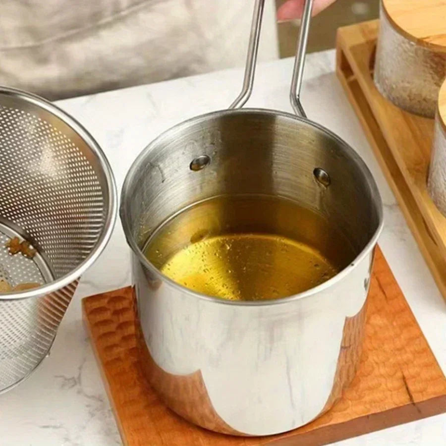 Versatile fryer for perfect snacks