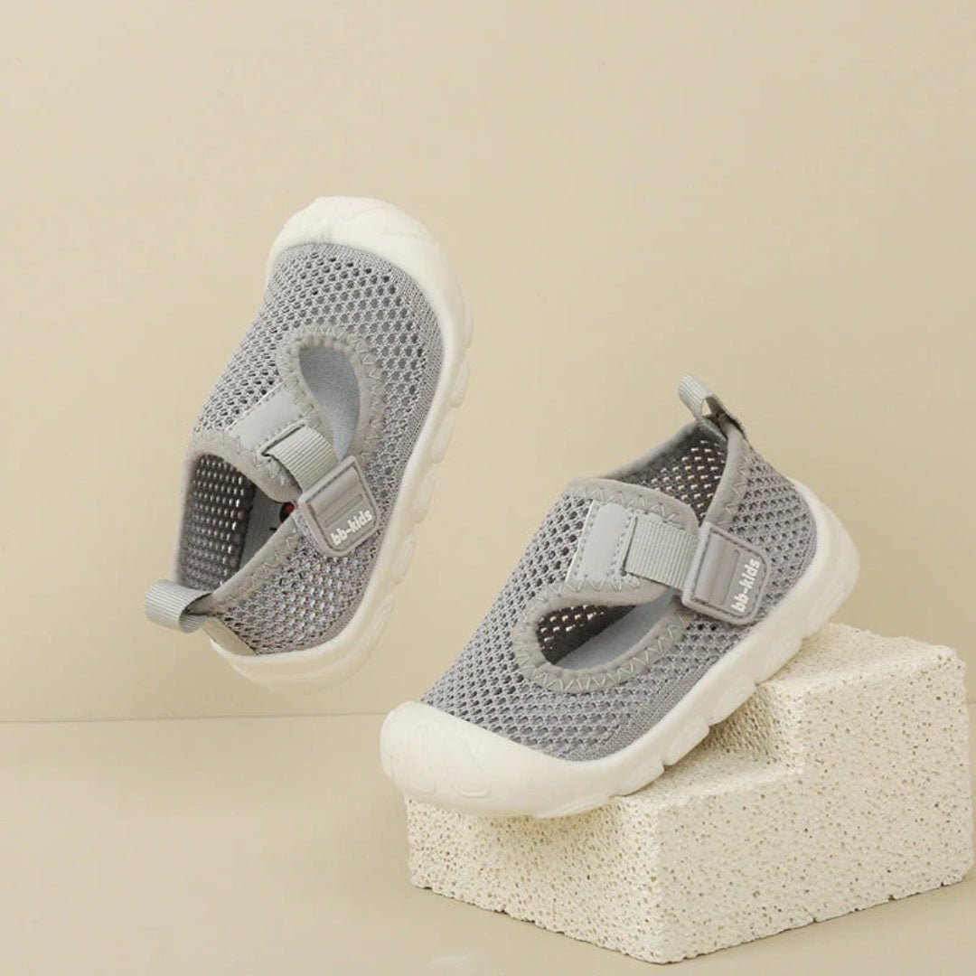 Anti-slip toddler shoes grey