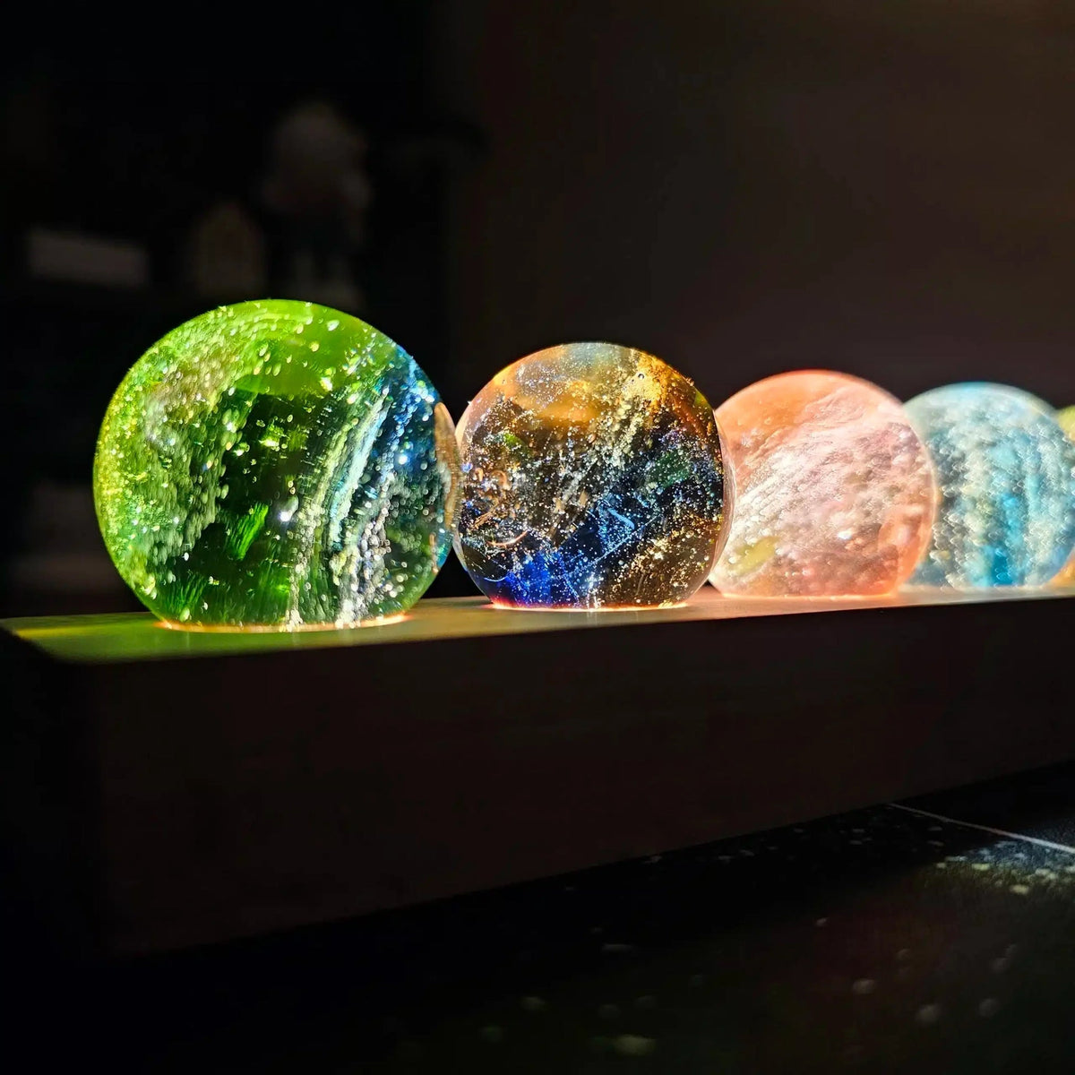 Lampe en cristal avec effets lumineux cosmiques