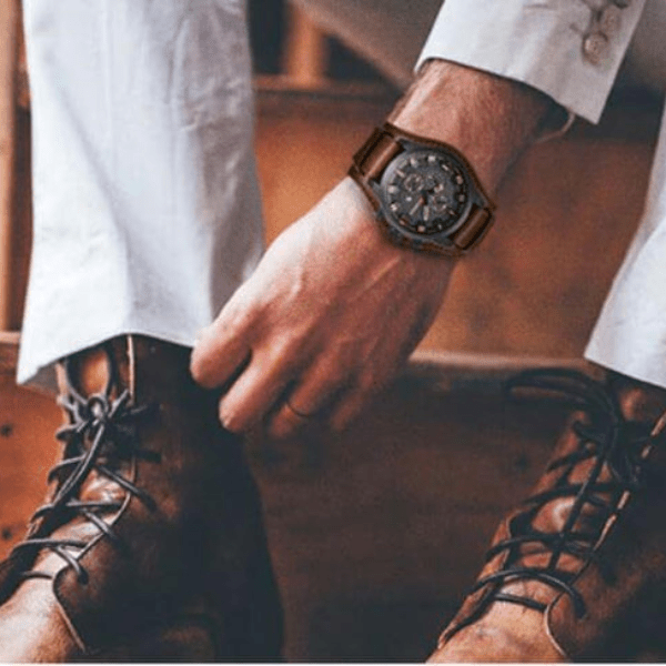 Montre chronographe multifonction avec date