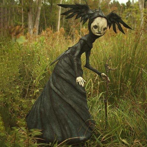 The Dark and Bizarre Art – Creepy Witch Sculptures (Halloween Decoration)